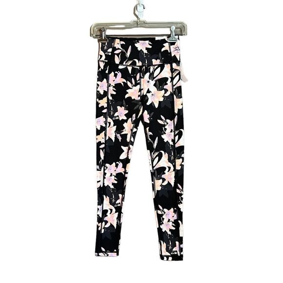 NWT! Victoria’s Secret incredible essential leggings - Picture 1 of 9